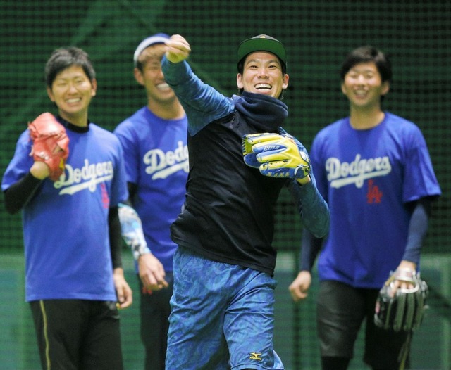 青いチームマエケン