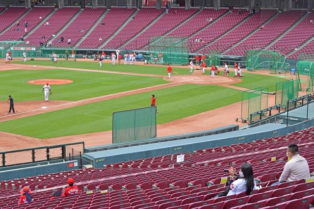 カープが500人の観客を入れた結果！全体練習も再開