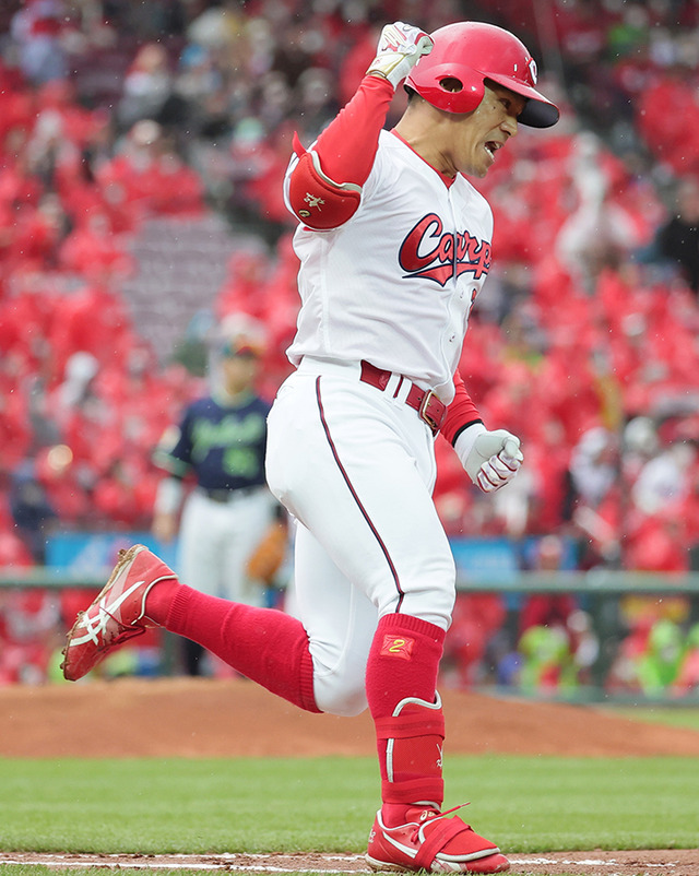 カープ田中こーすけ(33) .267 4本 19打点 OPS.772　※遊撃＆三塁＆一塁を守れます。