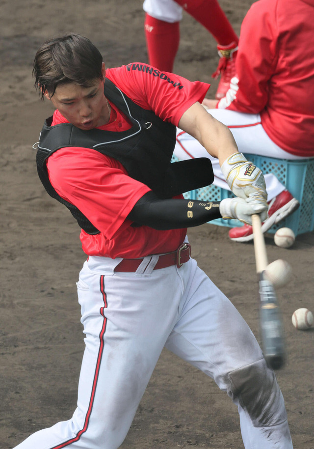 カープ福地打撃コーチ発案のウエートベスト