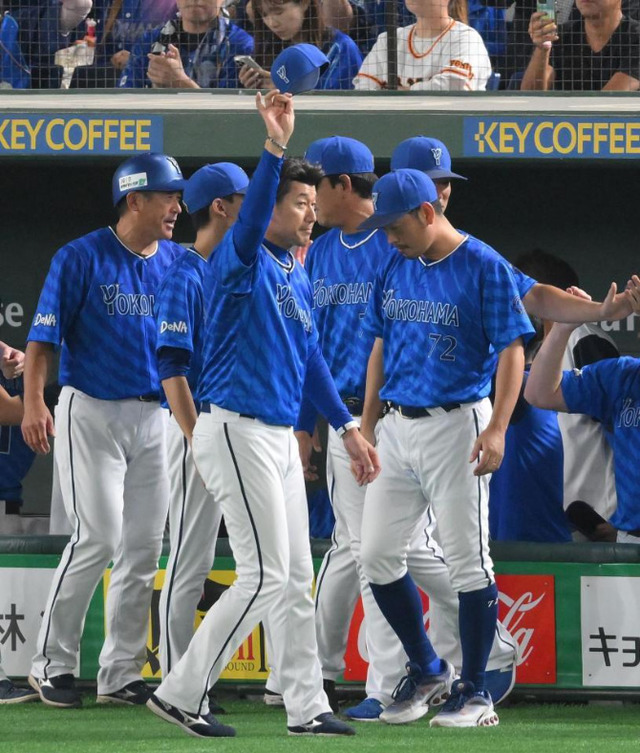 De三浦采配的中！巨人にCS3連勝で日本S王手←カープファンの反応【巨人1-2DeNA/試合結果】
