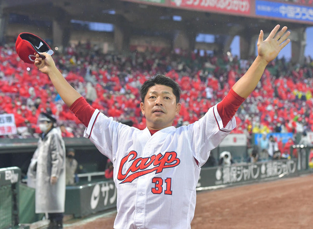 カープ石原慶幸、引退後は広島テレビ解説者