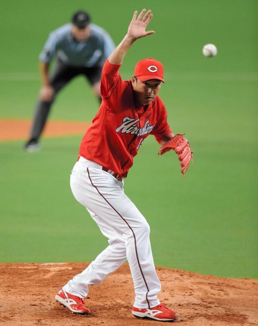 黒田博樹右手打球直撃