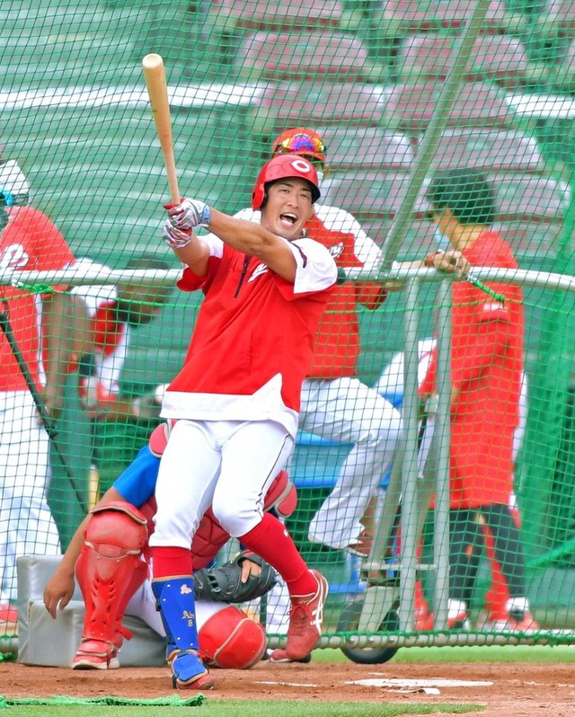 安部友裕vs堂林翔太_ファーストポジション争い