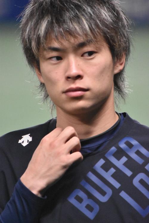 山岡泰輔イケメン