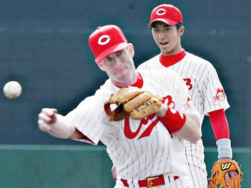 広島カープ二遊間_シーツ_ラロッカ