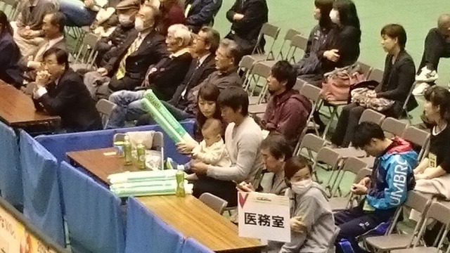 堂林_マスパン_バレー観戦