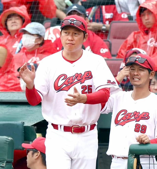 新井貴浩