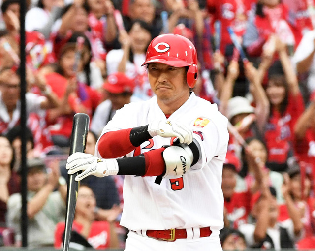 長野久義猛打賞2打点