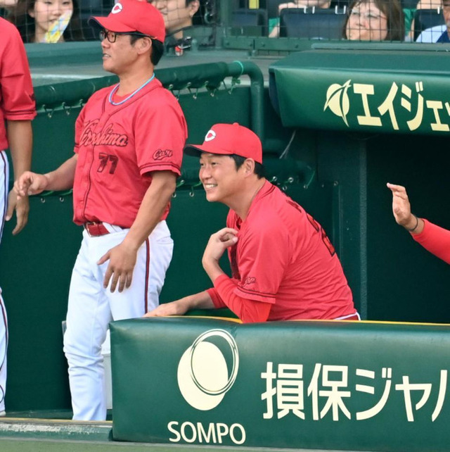カープ新井監督、12失点でも「最後まで応援してくれたファンの皆さんに『ありがとうございました』」【監督談話】