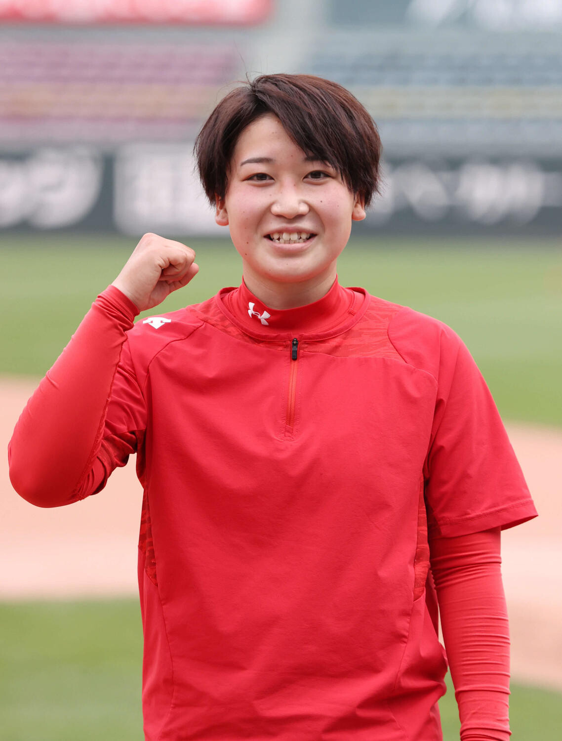 カープ初の女性グランドキーパー誕生！「旧広島市民球場に行った時、感動したんです」 │ スポーツぴえん速報