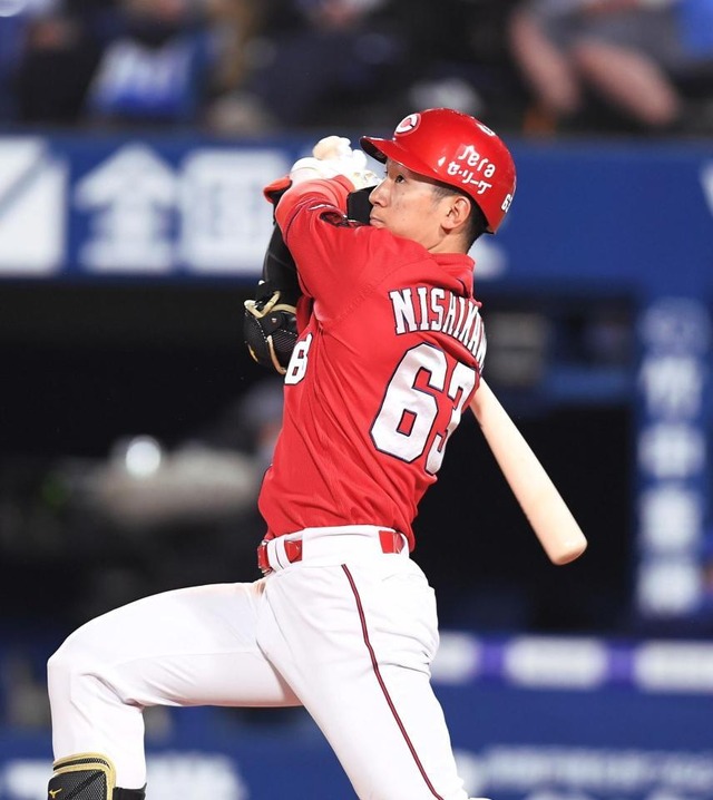 カープ西川龍馬、ヤク高梨から8号先制ホームラン！！