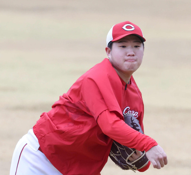 カープドラ1黒原ドラ5松本が巨人戦で対外試合デビュー