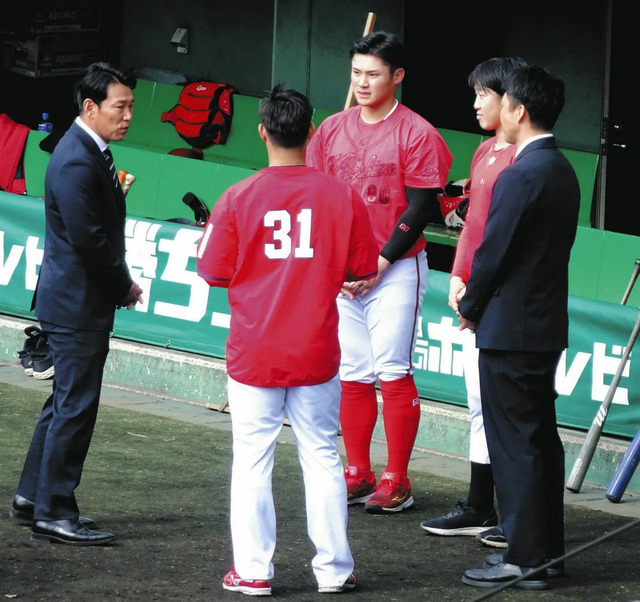 侍J井端監督がカープ田村俊介を絶賛