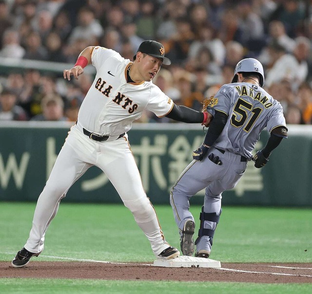 巨人岡本が左肘負傷で長期離脱←カープファンの反応3