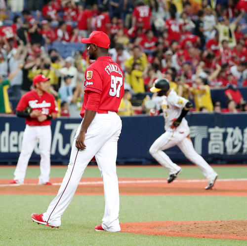 広島カープ守護神フランスア問題_02