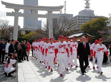 カープ必勝祈願2016