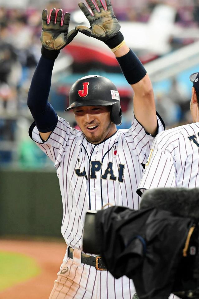 侍ジャパン菊池涼介鈴木誠也4打点_01