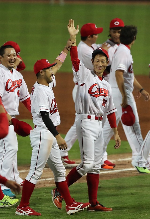 赤松真人菊池涼介