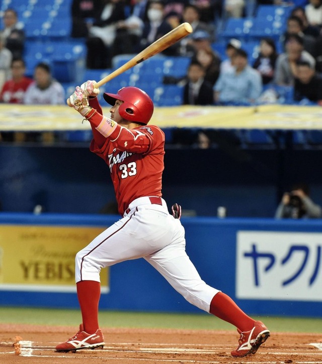 菊池涼介3号2ランホームラン