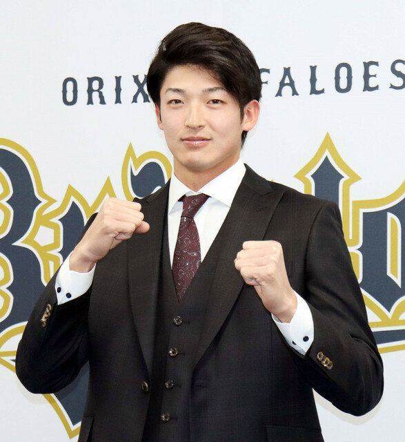 山崎颯一郎かわいい