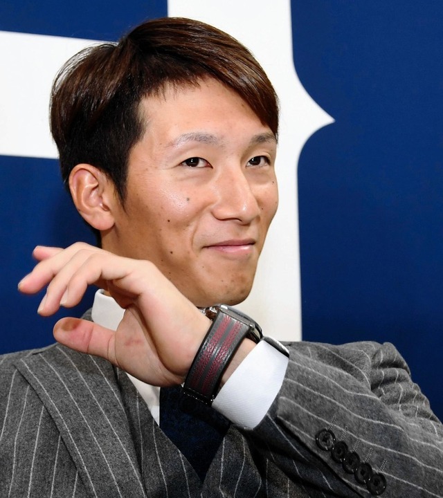 カープ西川龍馬契約更改2019