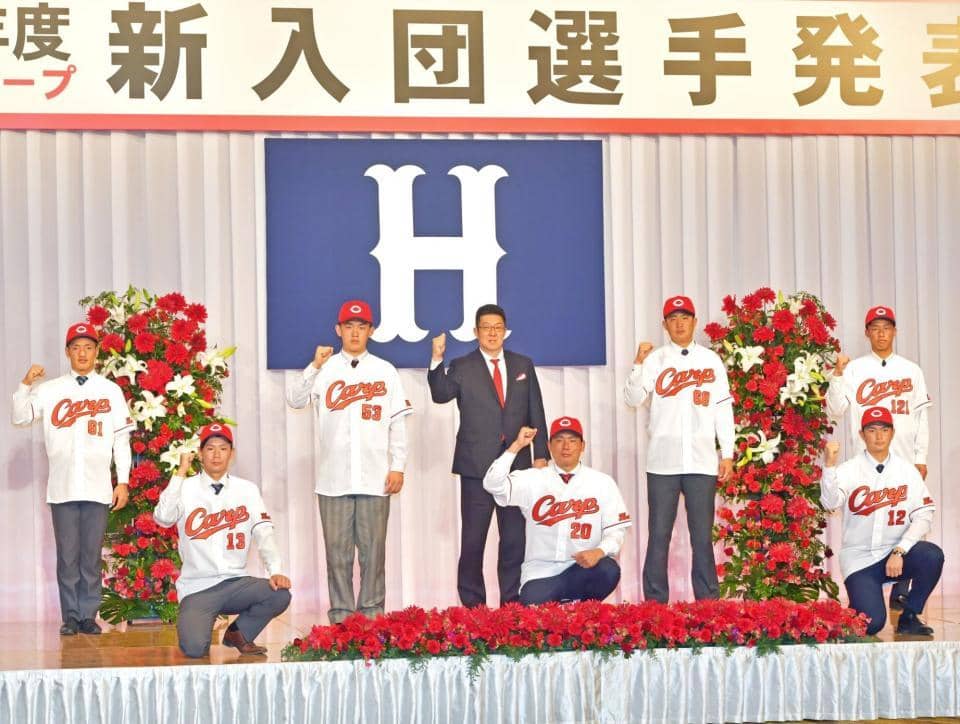 プロ野球選手 9 00 21 00 残業あり 月曜休み 全国出張あり クレームあり 広島東洋カープアンテナ プロ野球選手 9 00 21 00 残業あり 月曜休み 全国出張あり クレームあり 広島東洋カープアンテナ