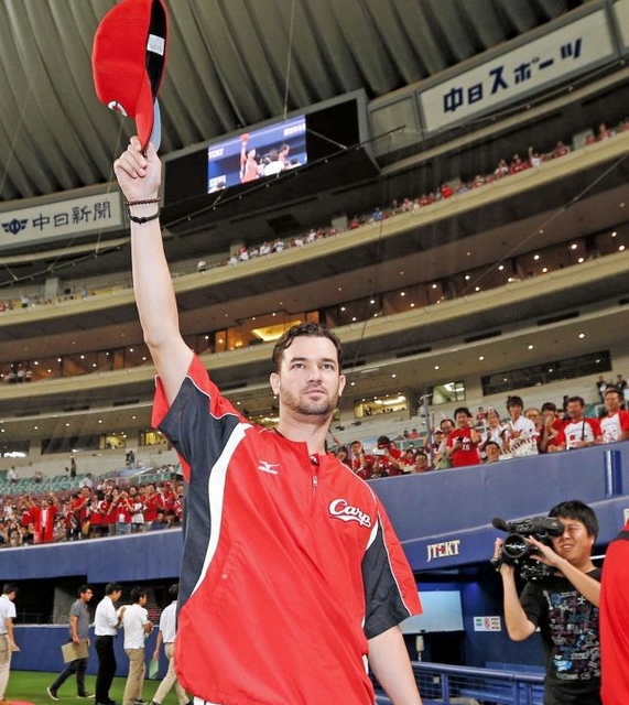 広島ジョンソン15勝目_ヒロイン