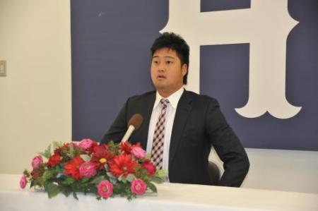 中崎翔太_契約更改_02