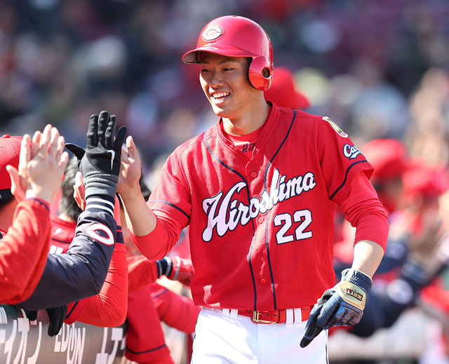 カープ中村奨成、不倫報道→記者「他球団に放出される可能性ある」フェニックスリーグから姿消えたという現地情報も