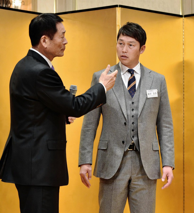 新井さん野球評論家