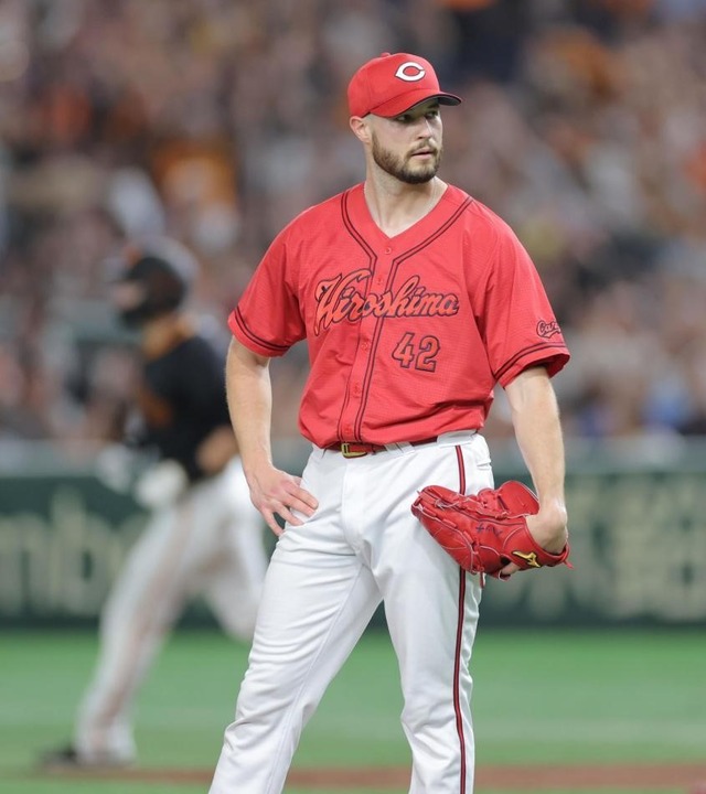 カープ・ハッチ来日初勝利ならず1