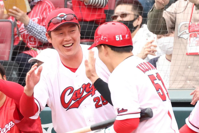 カープが1位なのに新井監督を『名将』と呼ぶ人が少ないのはなぜ?