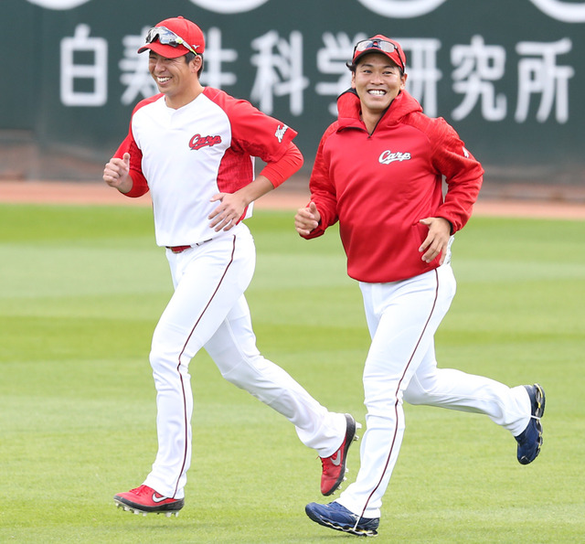 野間峻祥小窪哲也