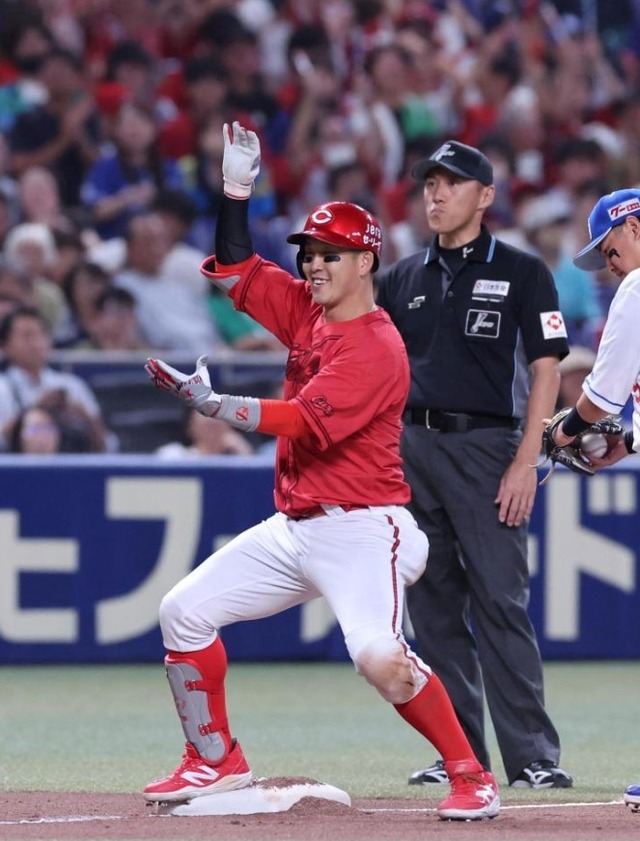 カープ小園決勝2点3塁打！ハーン石原〝本盗阻止〟で2位浮上！中崎無死1,2塁を完璧火消し！栗林三者三振！玉村4勝目！逆転勝ちで再び貯金1！【広島2-1中日/試合結果】
