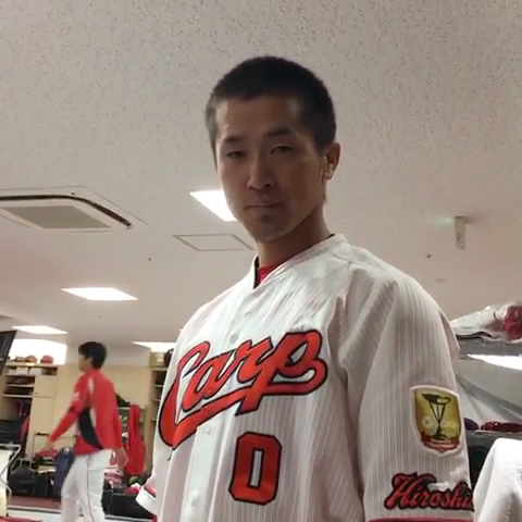 鈴木誠也_上本崇司_キレる_03