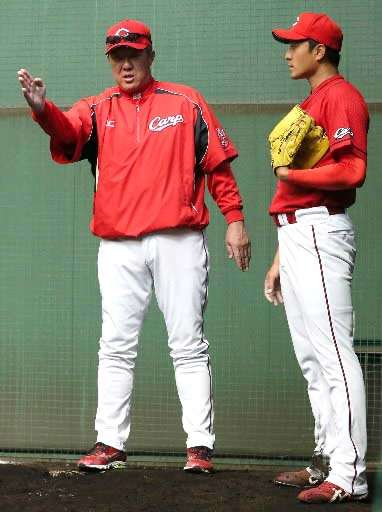 佐々岡1軍投手コーチ断る