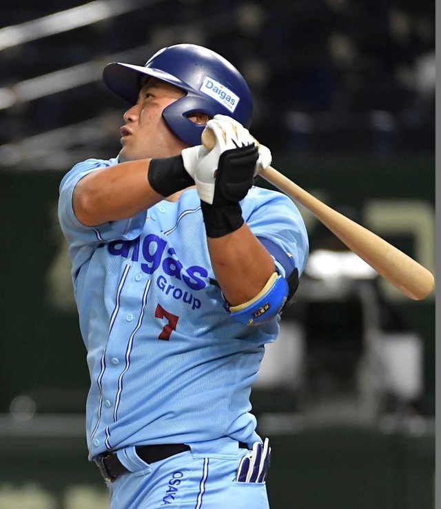 カープドラ6末包、都市対抗でホームラン