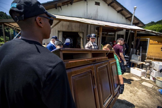 在日米軍西日本豪雨ボランティア_02
