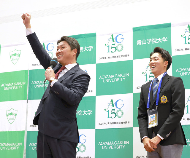 カープ新井監督、楽天ドラ6中島に「入団おめでとう!」