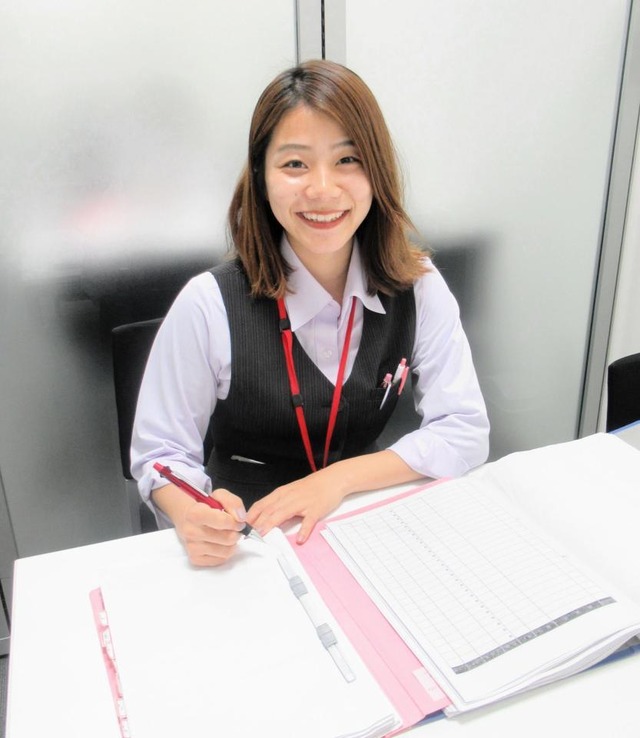 広島カープ球団職員×女子サッカー選手の二刀流アンジュ3人娘 (3)