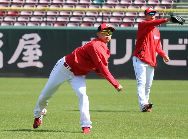 カープ栗林「全然問題ない」侍J離脱後初キャッチボール！18日ブルペン投球再開へ