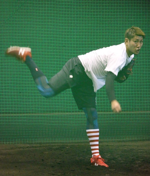 中田廉ナックルカーブ