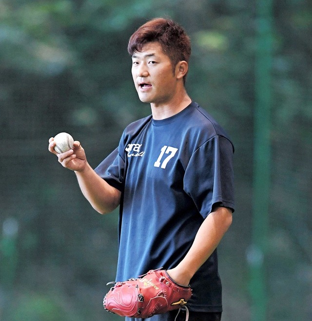 岡田明丈USAで自主トレ