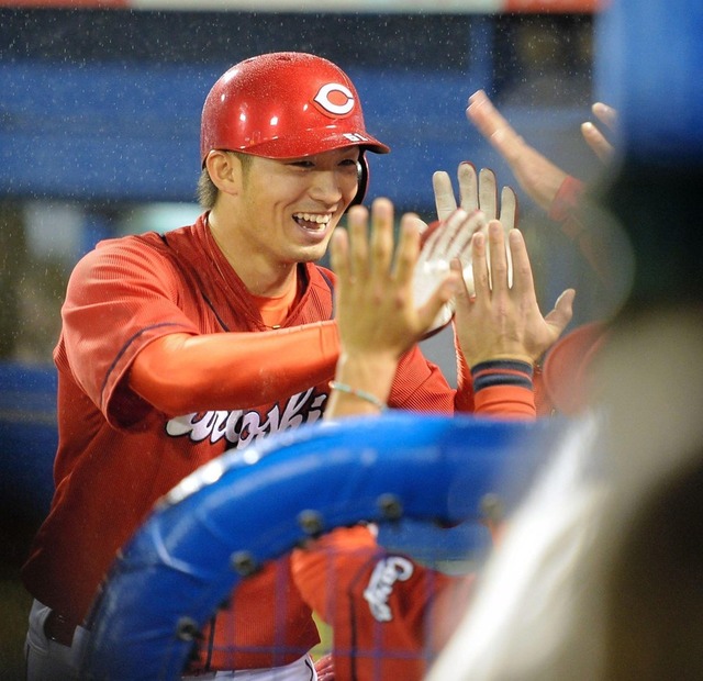 鈴木誠也神宮球場4号