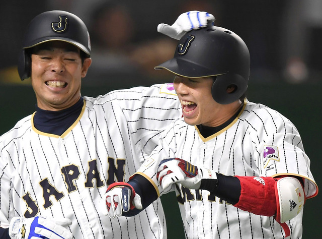 侍ジャパンキューバ山田哲人2発