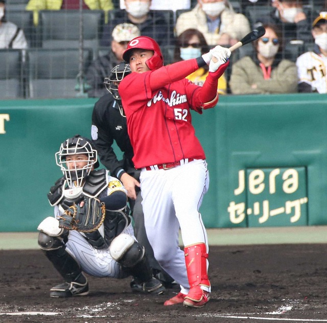 カープドラ6末包、17打席ぶり快音！