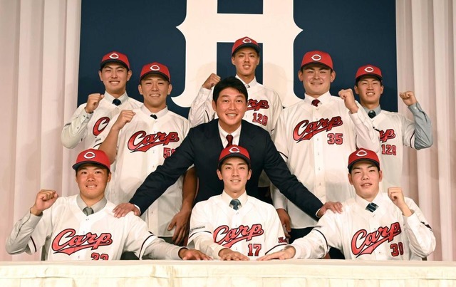 カープ高&滝田&赤塚ら現状維持で契約更改