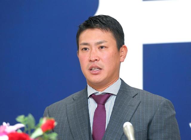 カープ堂林翔太、1400万UPの年俸5000万円で契約更改