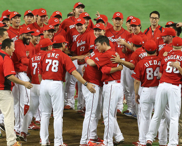 広島カープ→25年ぶり優勝 日本ハム→25年ぶり優勝